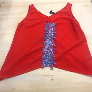 EUC Buckley k v neck top
